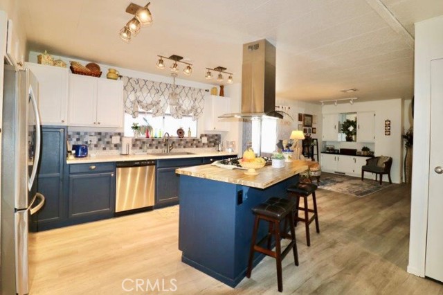 Detail Gallery Image 26 of 46 For 12726 Lake Forest Dr #25,  La Mirada,  CA 90638 - 2 Beds | 2 Baths