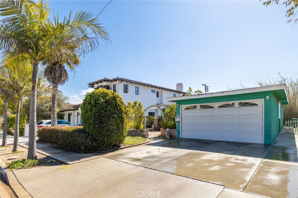 1346 Gates Avenue, Manhattan Beach, CA 90266