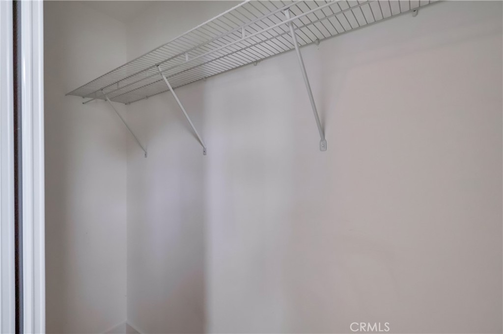 https://media.crmls.org/medias/9ca1b2de-2dc1-41a6-8480-f32bb4898d52.jpg?preset=X-Large