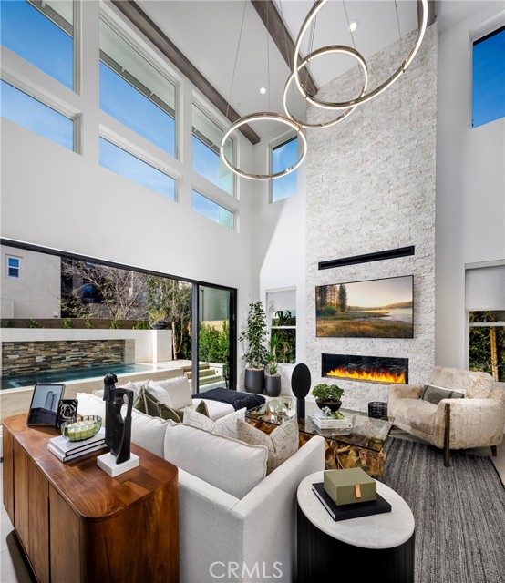 Detail Gallery Image 2 of 18 For 136 Creation, Irvine,  CA 92618 - 5 Beds | 5 Baths