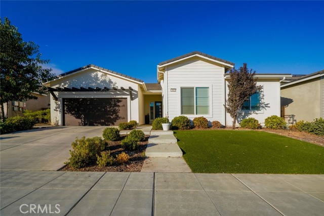 805 Huntington Ave, Madera, CA 93636