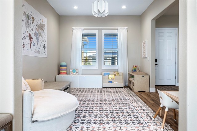 Detail Gallery Image 15 of 43 For 944 Horizon Dr, Madera,  CA 93636 - 3 Beds | 3/1 Baths