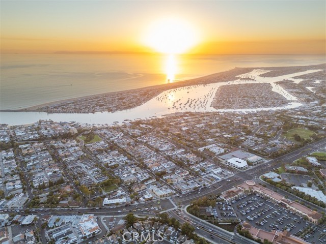 Detail Gallery Image 44 of 45 For 707 Begonia Ave, Corona Del Mar,  CA 92625 - 5 Beds | 5/1 Baths