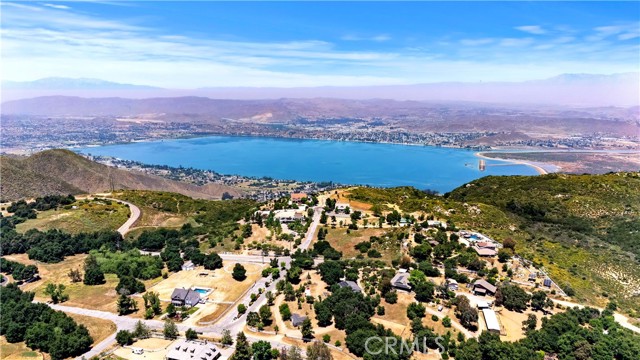 Detail Gallery Image 53 of 68 For 17370 Rodeo Rd, Lake Elsinore,  CA 92530 - 4 Beds | 3/1 Baths