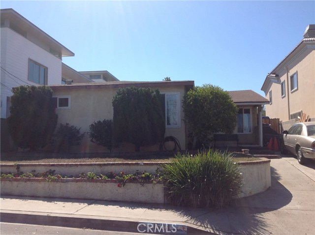 1534 Curtis Avenue, Manhattan Beach, California 90266, 3 Bedrooms Bedrooms, ,1 BathroomBathrooms,Residential,Sold,Curtis,SB17243773