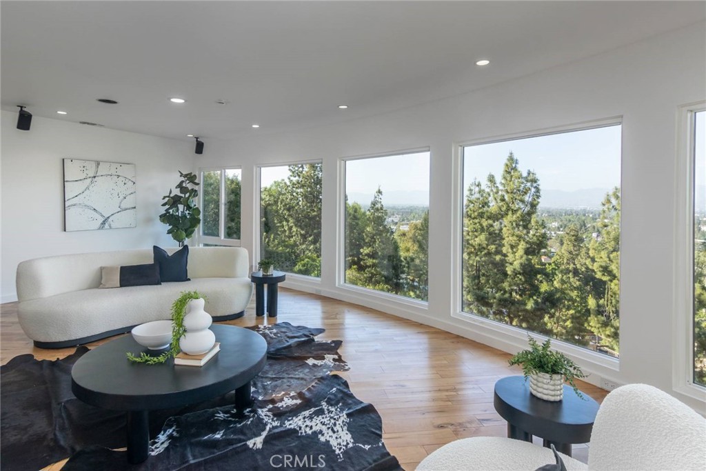 3828 Alomar DriveSherman Oaks img 22