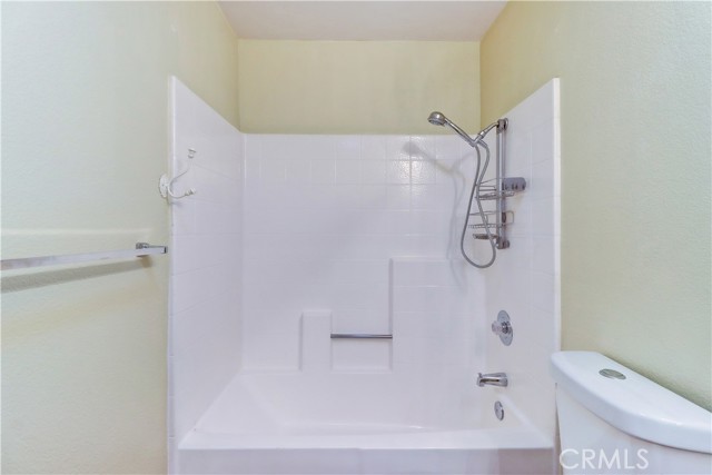 1946 Tamarack Lane, Hemet CA: https://media.crmls.org/medias/9ca76176-9037-4703-8017-99ad54713cf1.jpg