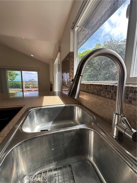 3107 Carolwood, Torrance, California 90505, 3 Bedrooms Bedrooms, ,2 BathroomsBathrooms,Residential Lease,For Rent,Carolwood,SB26074475