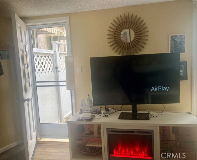 320 Metropole Avenue, Avalon CA: https://media.crmls.org/medias/9ca86ca4-d59d-4a93-b7ef-b1d8881633dc.jpg
