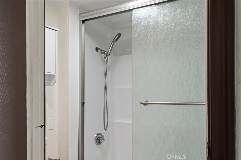 https://media.crmls.org/medias/9ca8c699-b94b-4ce9-ab52-6564484d1b72.jpg?preset=X-Large