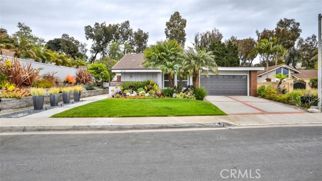 204 Calle Del Juego, San Clemente CA: https://media.crmls.org/medias/9ca94df3-162f-462f-a7ae-944c883ad274.jpg