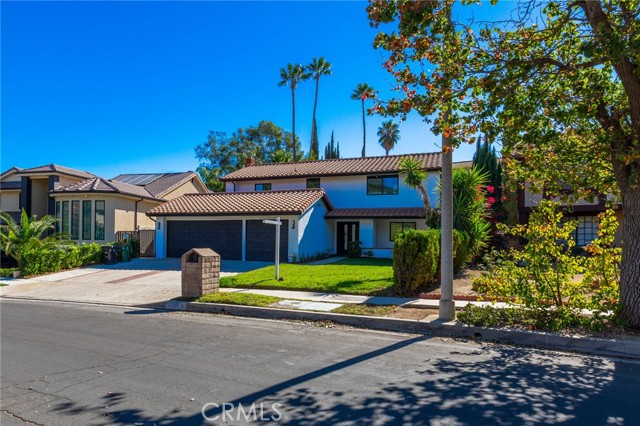 Detail Gallery Image 4 of 74 For 17008 Tennyson Pl, Granada Hills,  CA 91344 - 4 Beds | 3 Baths