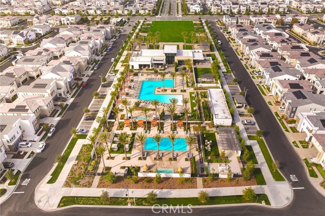 390 Riverbend, Lake Forest CA: https://media.crmls.org/medias/9ca9b7d0-3a5f-42d9-a52a-8780474e155b.jpg