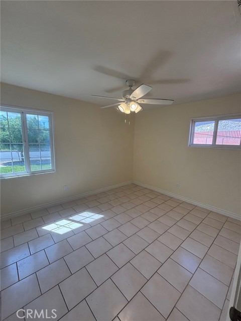 Detail Gallery Image 11 of 20 For 1402 Stevely Ave, Long Beach,  CA 90815 - 3 Beds | 2 Baths