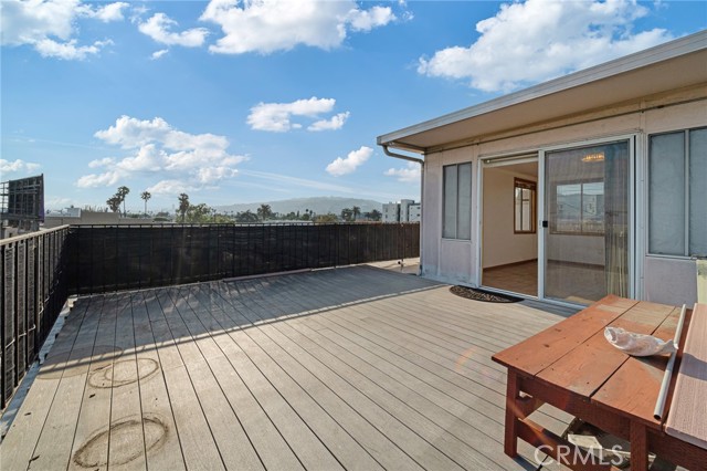 Detail Gallery Image 13 of 26 For 807 N Sycamore Ave #6,  Los Angeles,  CA 90038 - 3 Beds | 3 Baths
