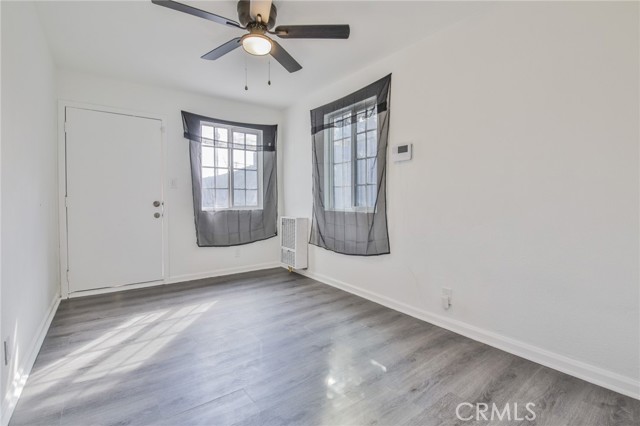 9621 Laurel, Los Angeles CA: https://media.crmls.org/medias/9cabb05d-7860-4a72-8c4b-702a70d7fa9b.jpg