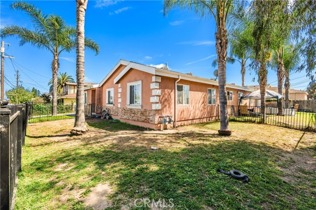 Detail Gallery Image 3 of 10 For 660 W 94th St, Los Angeles,  CA 90044 - – Beds | – Baths