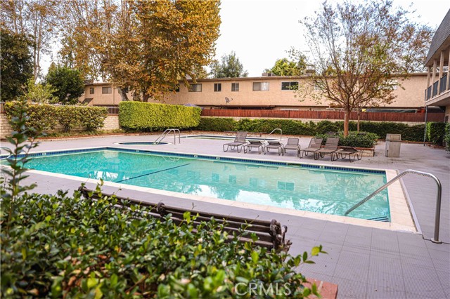 Detail Gallery Image 12 of 13 For 17151 Roscoe Bld #9,  Northridge,  CA 91325 - 2 Beds | 2 Baths