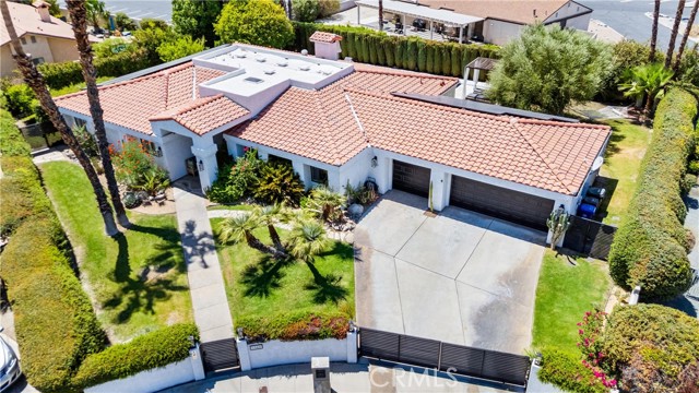 1045 E Deepak Road, Palm Springs CA: https://media.crmls.org/medias/9caeb358-7be9-421c-bc1f-55a37f35769a.jpg