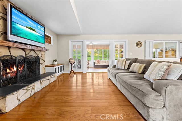 Detail Gallery Image 9 of 64 For 2070 Whitebluff Dr, San Dimas,  CA 91773 - 3 Beds | 2 Baths