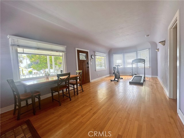 Detail Gallery Image 5 of 40 For 551 W Walnut Ave, Monrovia,  CA 91016 - 3 Beds | 2 Baths