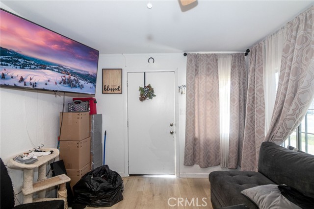 Detail Gallery Image 5 of 14 For 445 E Main, San Jacinto,  CA 92583 - 1 Beds | 1 Baths