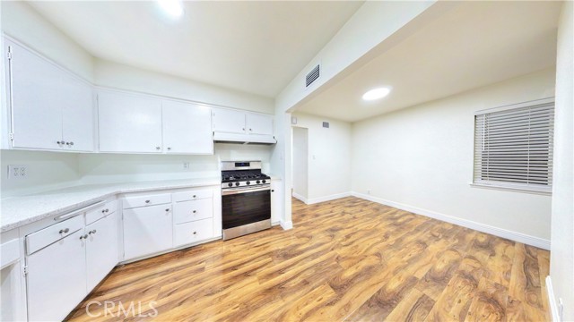 Detail Gallery Image 18 of 29 For 2315 E Alden, Anaheim,  CA 92806 - 4 Beds | 3 Baths