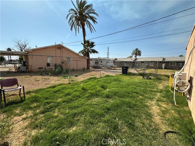 332 S Spring Street, Blythe CA: https://media.crmls.org/medias/9cb041eb-8e07-4ff5-959a-9362c098d3a0.jpg