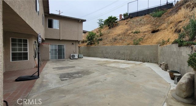 Image 26 of 32 For 1389 Hillside Street