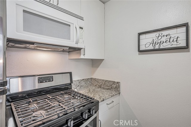 Detail Gallery Image 14 of 34 For 18645 Hatteras St #203,  Tarzana,  CA 91356 - 1 Beds | 1 Baths