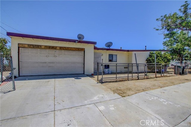 193 W Washburn Avenue, San Jacinto CA: https://media.crmls.org/medias/9cb15c97-5a9c-45c1-b0e8-e0a1cc01c838.jpg