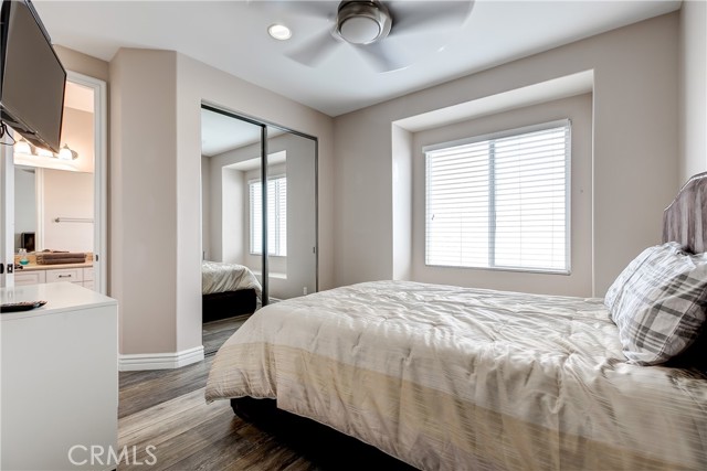 213 Baltimore Avenue, Huntington Beach CA: https://media.crmls.org/medias/9cb1a2f3-45cf-4969-b757-7d4852f37df4.jpg