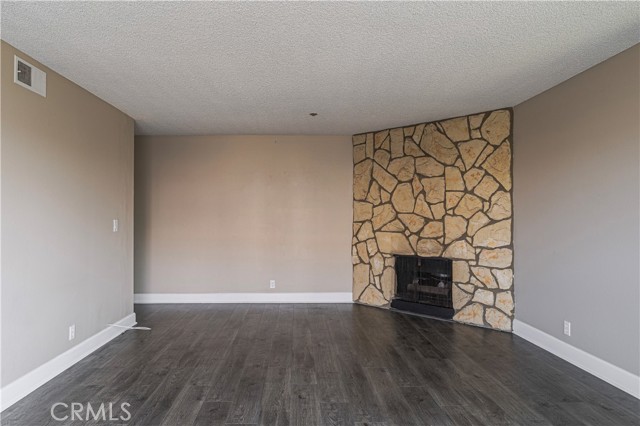 Detail Gallery Image 3 of 34 For 230 S Catalina Ave #303,  Redondo Beach,  CA 90277 - 2 Beds | 2 Baths