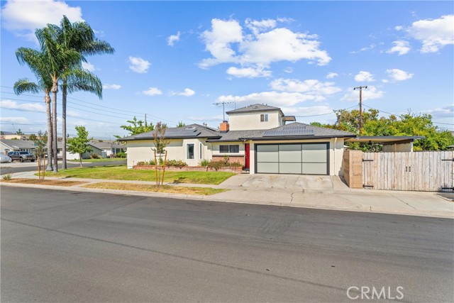 942 Oleander Street, Brea CA: https://media.crmls.org/medias/9cb27dee-cd0b-458d-a7eb-5324efa7c57b.jpg