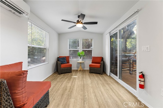 Detail Gallery Image 3 of 19 For 10799 Sherman Grove Ave #84,  Sunland,  CA 90140 - 1 Beds | 1 Baths