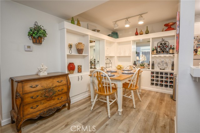 Detail Gallery Image 8 of 22 For 25671 Le Parc #8,  Lake Forest,  CA 92630 - 3 Beds | 2 Baths