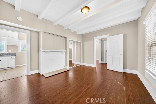 Detail Gallery Image 10 of 36 For 2256 W 28th St, Los Angeles,  CA 90018 - 4 Beds | 2 Baths