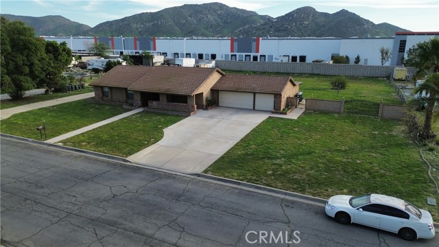 Detail Gallery Image 36 of 36 For 15939 Tyrol, Fontana,  CA 92337 - 3 Beds | 2/1 Baths