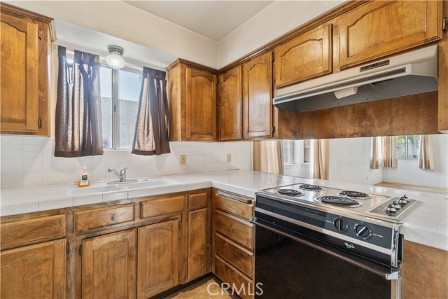 Detail Gallery Image 7 of 19 For 4782 W Austin Way, Fresno,  CA 93722 - 3 Beds | 2 Baths