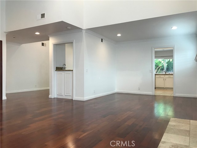 Detail Gallery Image 10 of 24 For 3 Morris Rd, Irvine,  CA 92620 - 4 Beds | 2 Baths