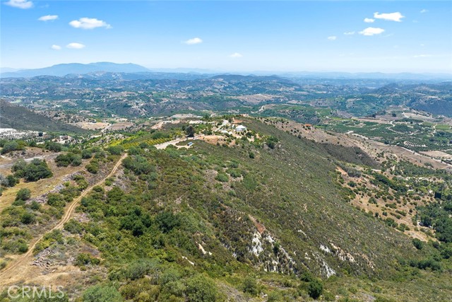 15 Via Escalon, Temecula CA: https://media.crmls.org/medias/9cb843be-8c05-4f57-abb9-14a49f9acdad.jpg