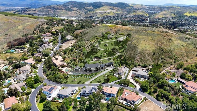 27821 Golden Ridge Lane, San Juan Capistrano CA: https://media.crmls.org/medias/9cb891e7-f91f-4c1b-9a02-39123c23fd23.jpg