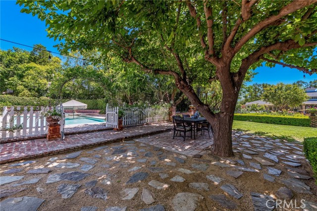 10991 Meads, Orange CA: https://media.crmls.org/medias/9cb8accf-df66-4ef7-90a2-c4343a47fd70.jpg