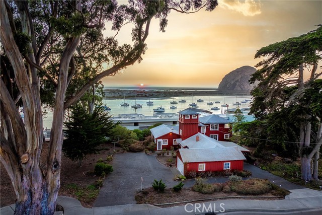 Detail Gallery Image 9 of 55 For 485 Morro Ave, Morro Bay,  CA 93442 - 3 Beds | 3 Baths