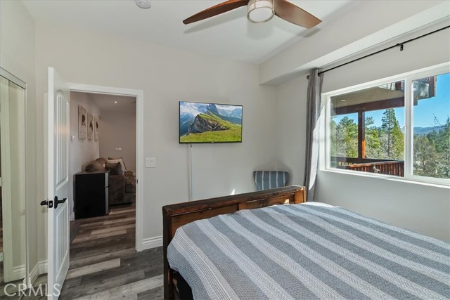 Detail Gallery Image 40 of 58 For 27565 North Bay Rd, Lake Arrowhead,  CA 92352 - 4 Beds | 4 Baths