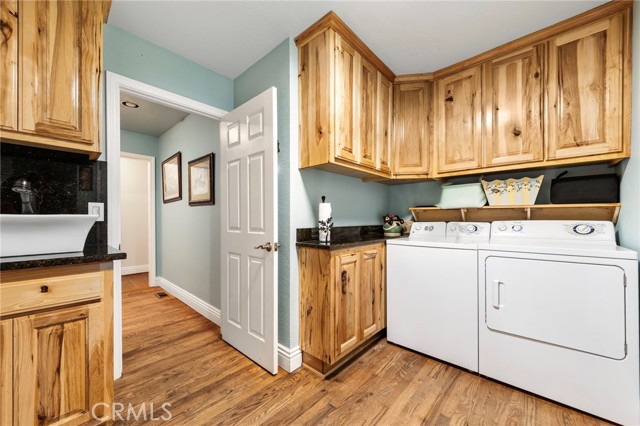 Detail Gallery Image 17 of 44 For 447 Bay View Dr, Lake Arrowhead,  CA 92352 - 4 Beds | 3 Baths