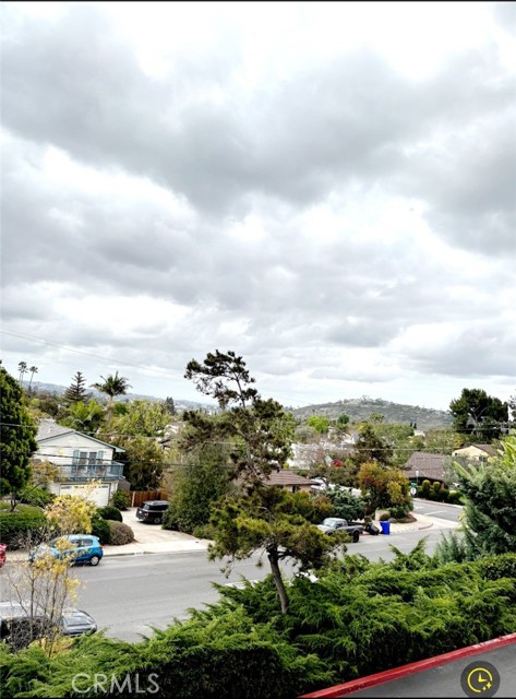 6924 Hyde Park Drive, San Diego CA: https://media.crmls.org/medias/9cbabc07-db3a-4028-b9ff-d3c8584d469f.jpg