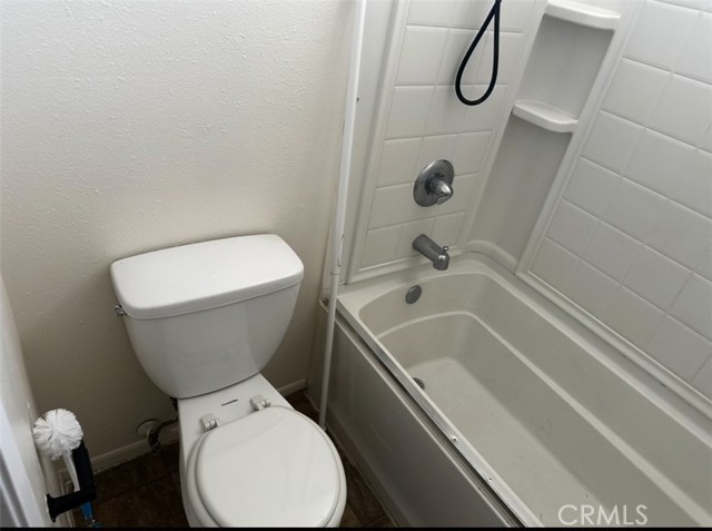 13675 Riverstone Drive, Victorville CA: https://media.crmls.org/medias/9cbb8f96-3f05-4706-aa31-fd893bf3333f.jpg