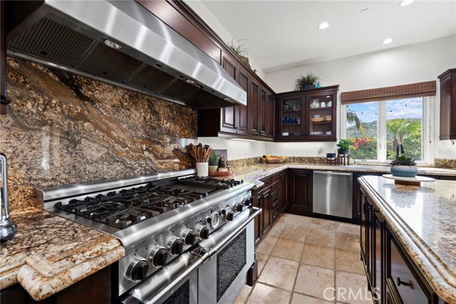 Detail Gallery Image 21 of 75 For 53 Calle Careyes, San Clemente,  CA 92673 - 5 Beds | 5/1 Baths