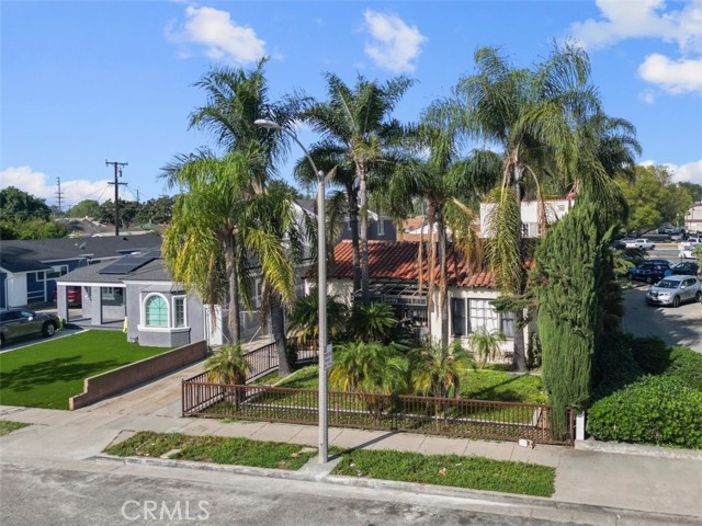 Detail Gallery Image 17 of 20 For 10001 Bowman Ave, South Gate,  CA 90280 - 4 Beds | 2 Baths